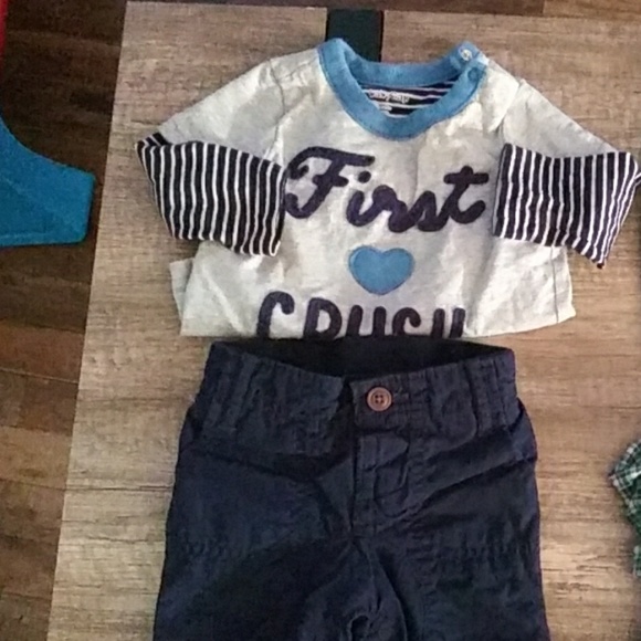 Clothing - Picture 2 of 6